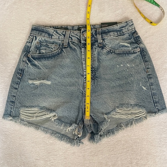 NWT Wild Fable High Rise Easy Rigid Cut Off Distressed Jean Shorts Women's 6 - Picture 5 of 11